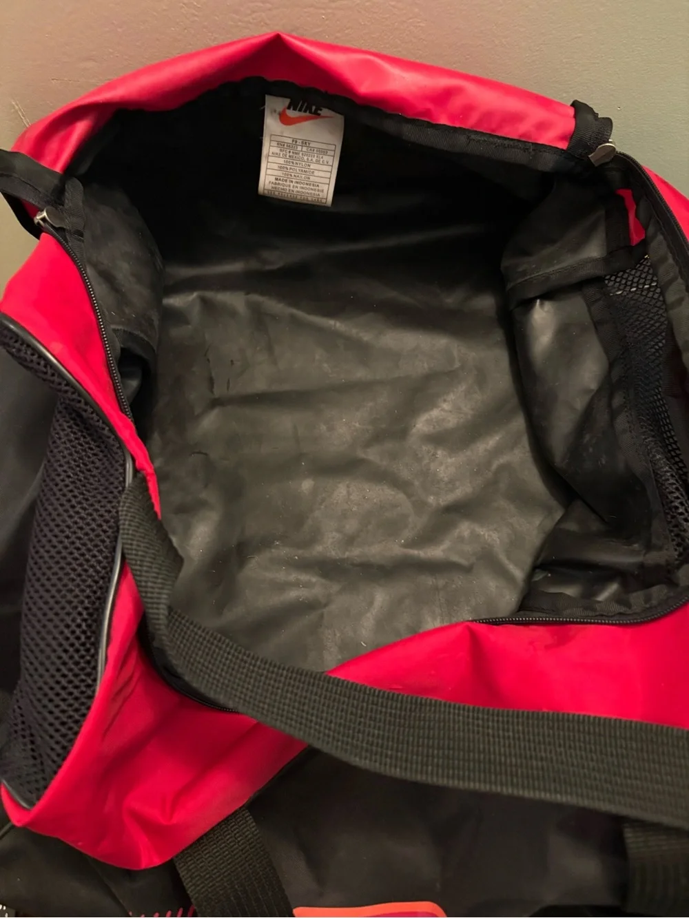 VINTAGE NIKE Duffel Bag 17”